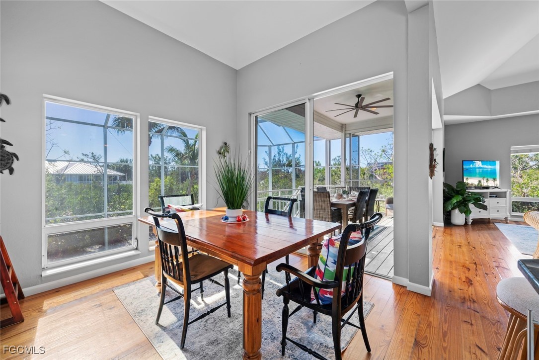 2 Bed Pool Home for Sale in Del Sega, photo 15