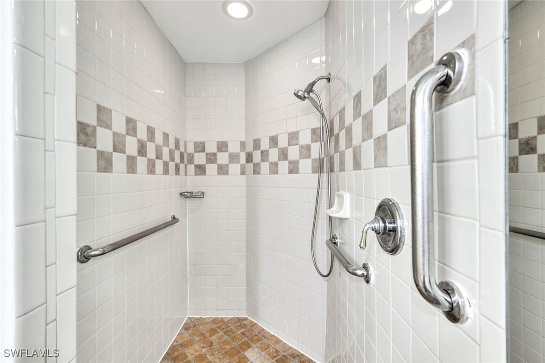 3 Bed Pool Home for Sale in Naples, photo 15