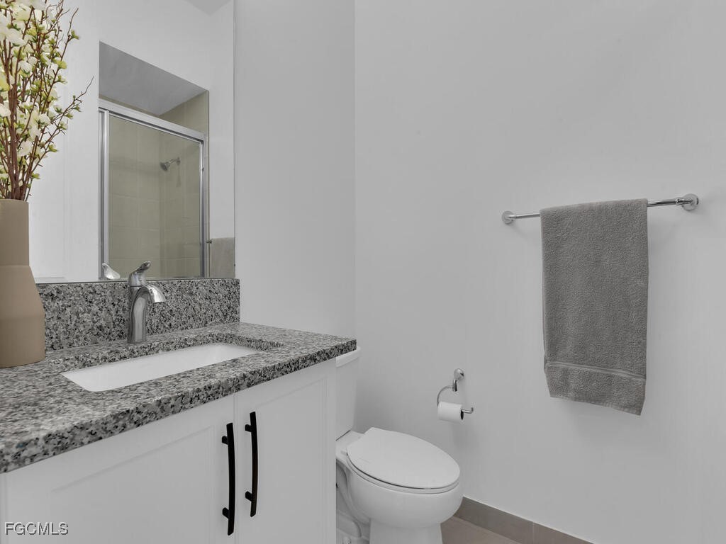 5 Bed Waterfront Home for Sale in Estero, photo 15