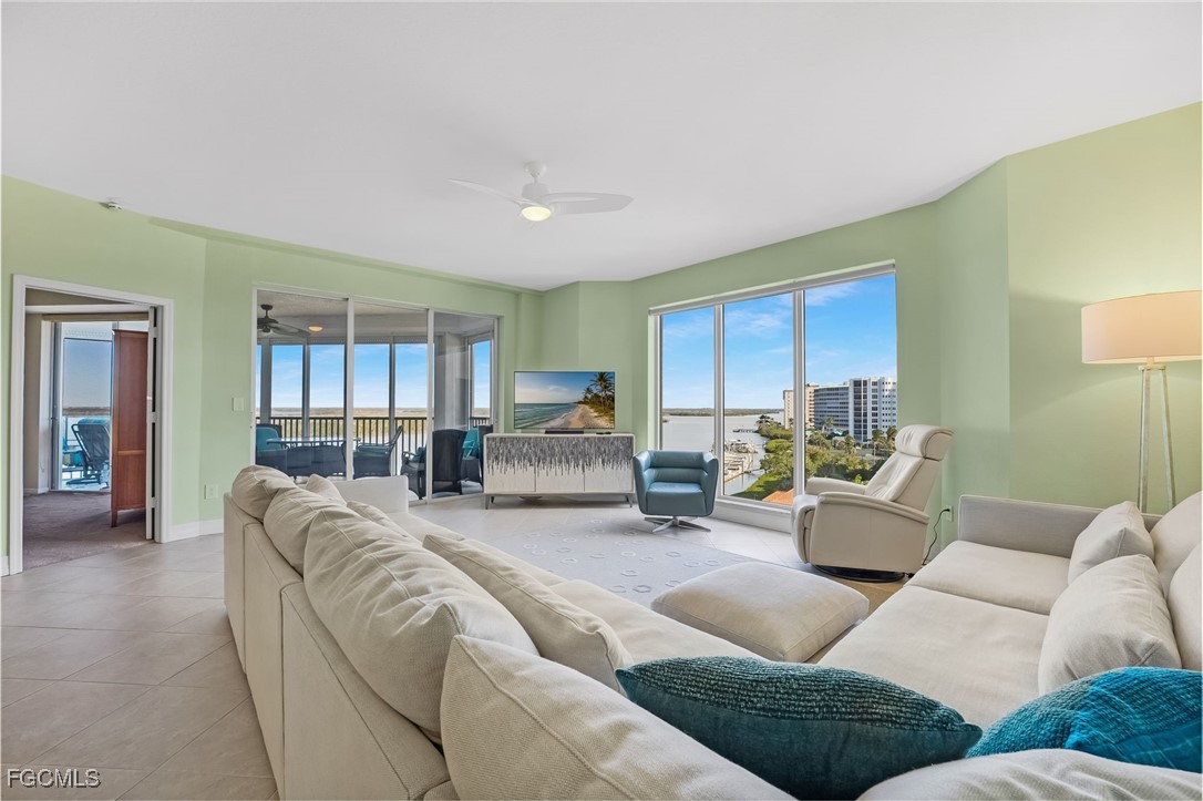 2 Bed Waterfront Home for Sale in Waterside At Bay Beach, photo 15