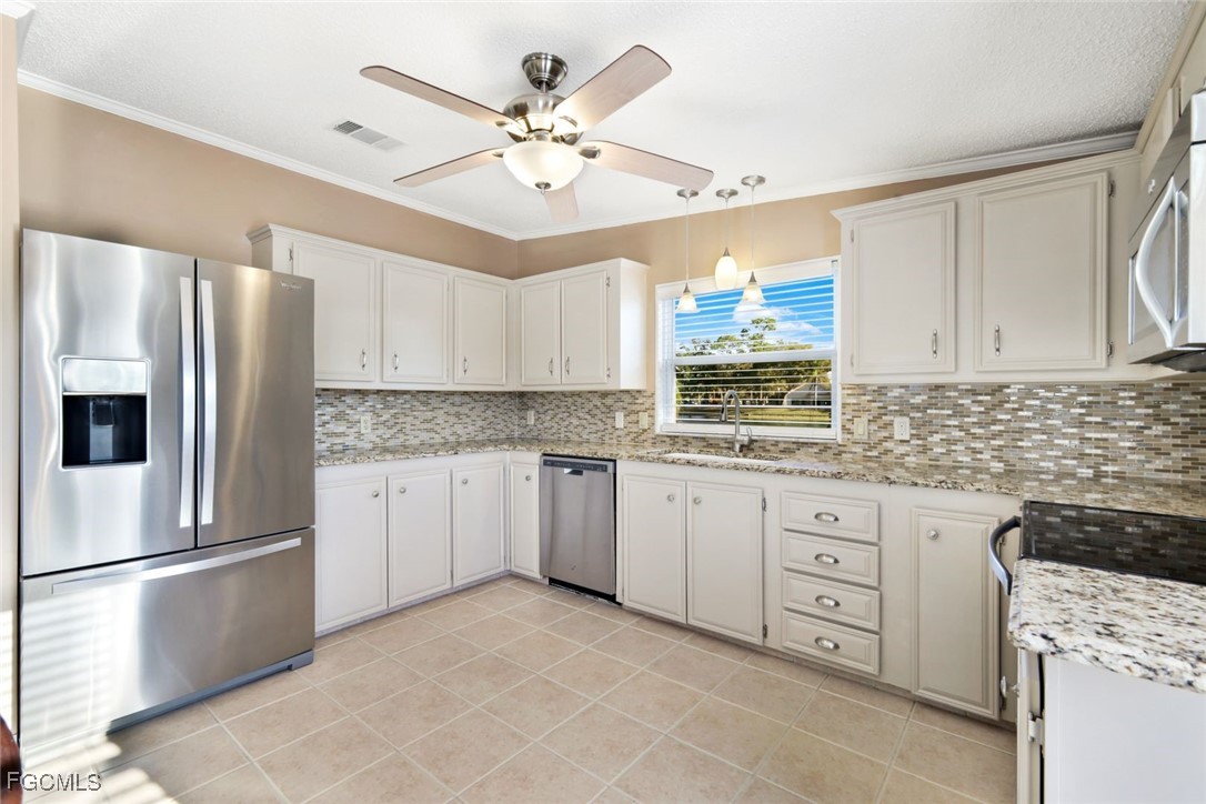 2 Bed Waterfront Home for Sale in North Fort Myers, FL — photo 15