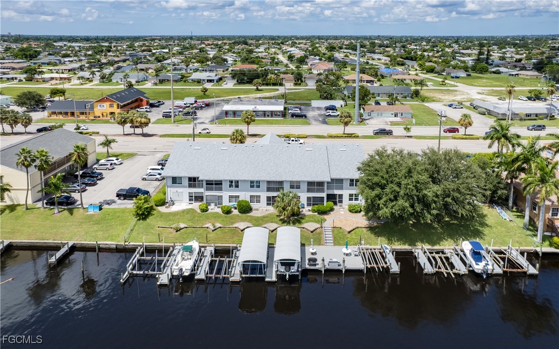 2 Bed Waterfront Home for Sale in Cape Coral, photo 15