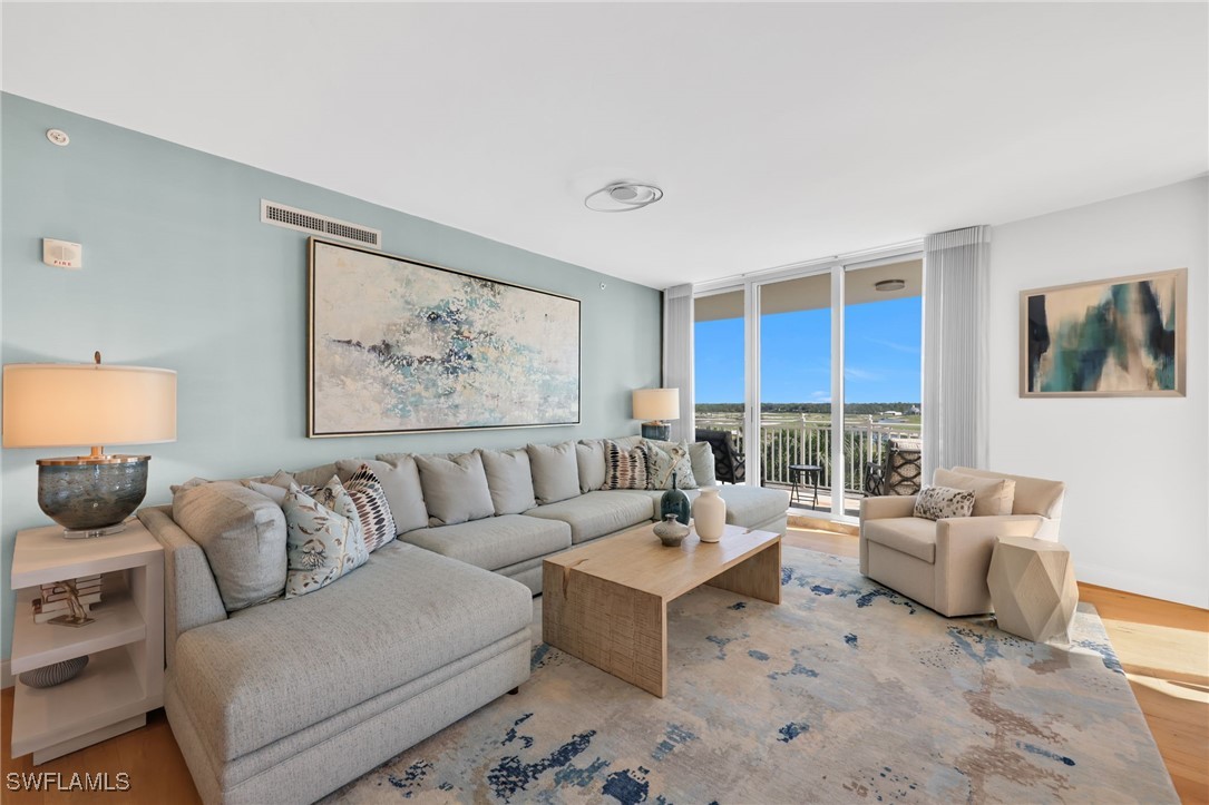 3 Bed Waterfront Home for Sale in Aqua, photo 15