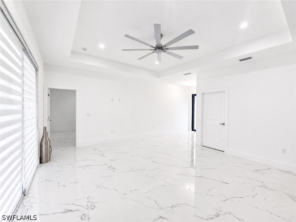 4 Bed SingleFamilyResidence for Sale in Lehigh Acres, photo 15