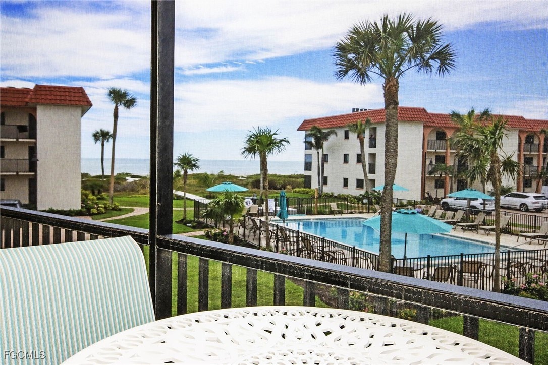 1 Bed Pool Home for Sale in Sanibel, photo 15