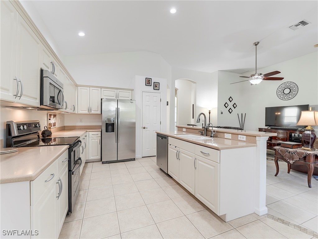 3 Bed Pool Home for Sale in Bramble Cove, FL, $399,000 — photo 15
