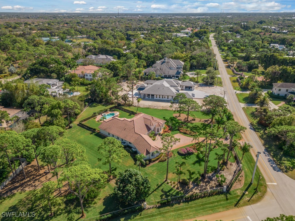 5 Bed Pool Home for Sale in Pine Ridge, photo 15