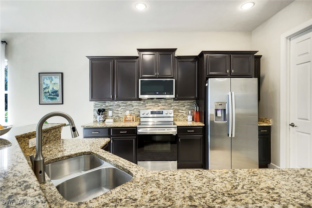 2 Bed Pool Home for Sale in Ashmont, photo 15