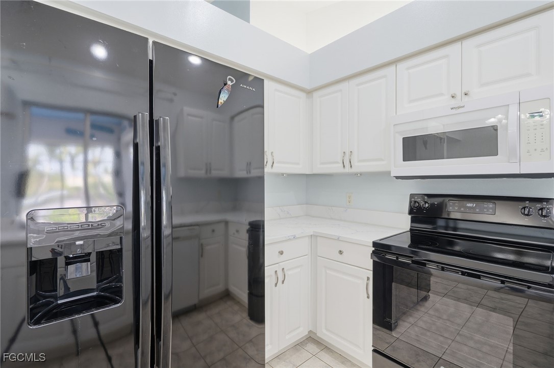 3 Bed Pool Home for Sale in Cape Coral, photo 15