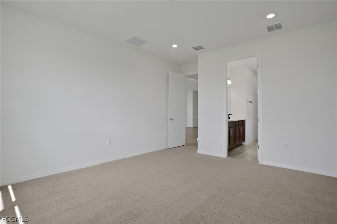4 Bed SingleFamilyResidence for Sale in Turnleaf, photo 15