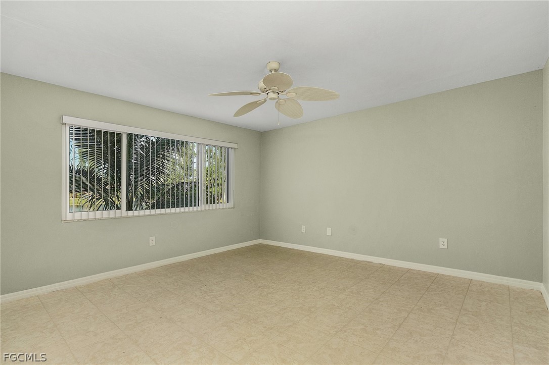 2 Bed Waterfront Home for Sale in Royal Woods, photo 15