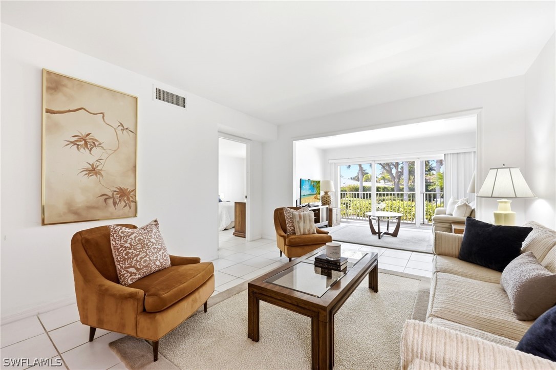 2 Bed Condominium for Sale in Naples, photo 15