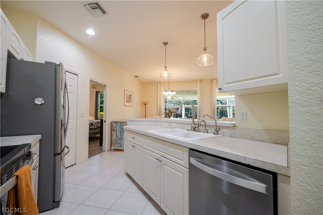 3 Bed SingleFamilyResidence for Sale in North Fort Myers, FL — photo 15