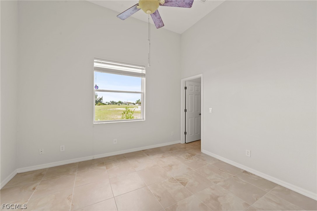 3 Bed Pool Home for Sale in Cape Coral, photo 15