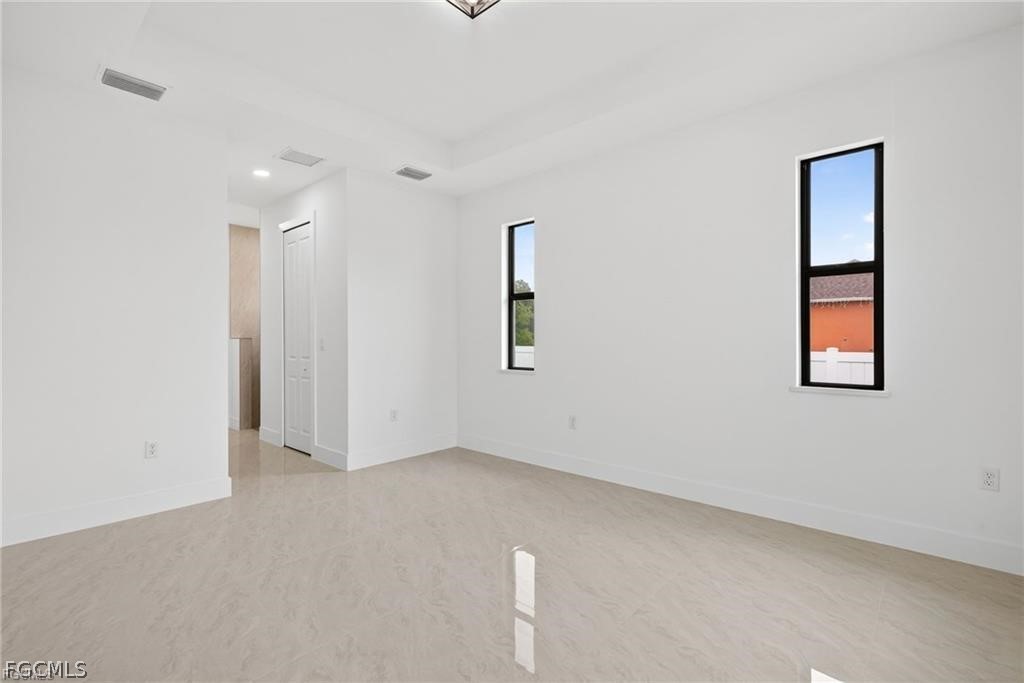3 Bed SingleFamilyResidence for Sale in Lehigh Acres, photo 15