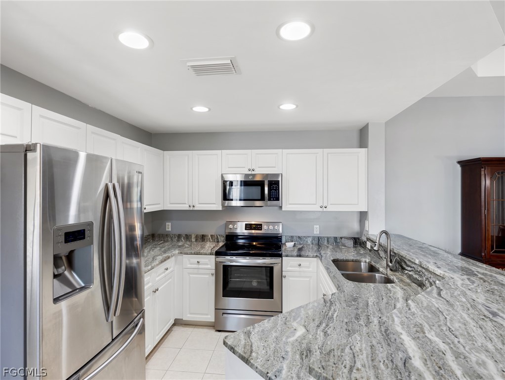 2 Bed Condominium for Sale in Cape Coral, FL, $199,900 — photo 15