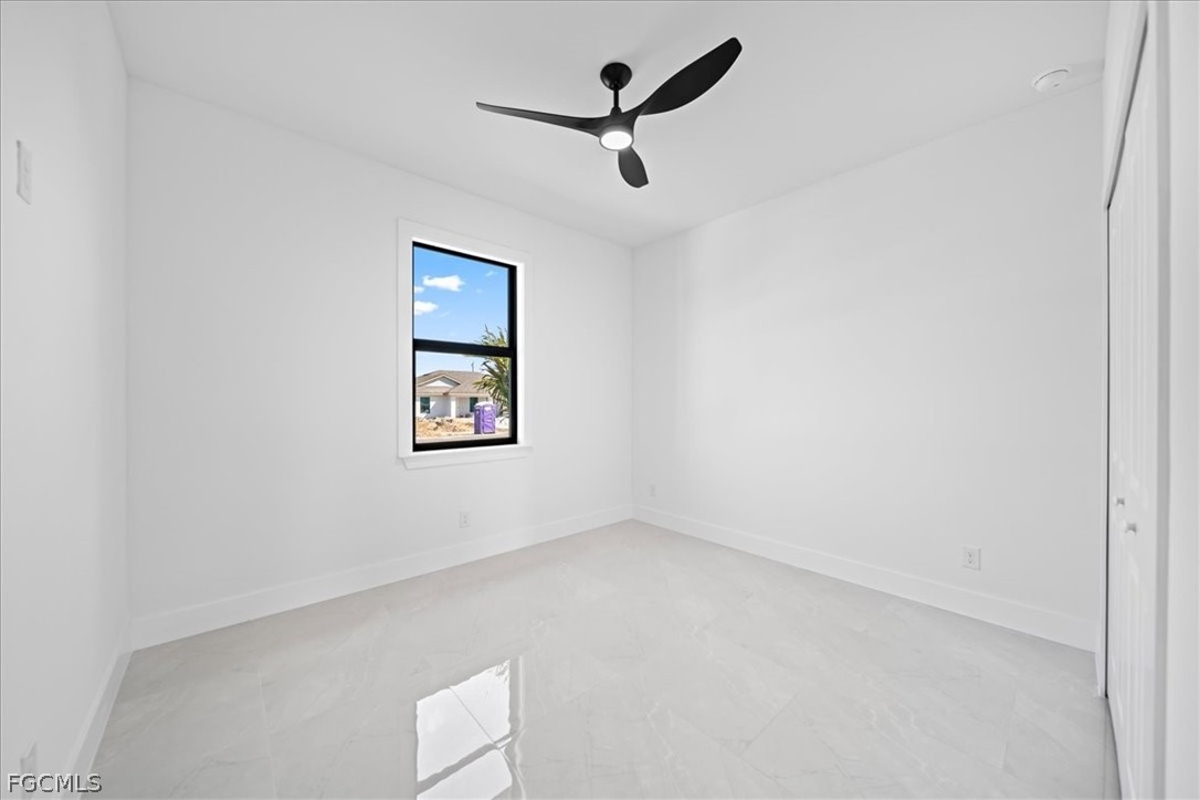 3 Bed SingleFamilyResidence for Sale in Cape Coral, photo 15