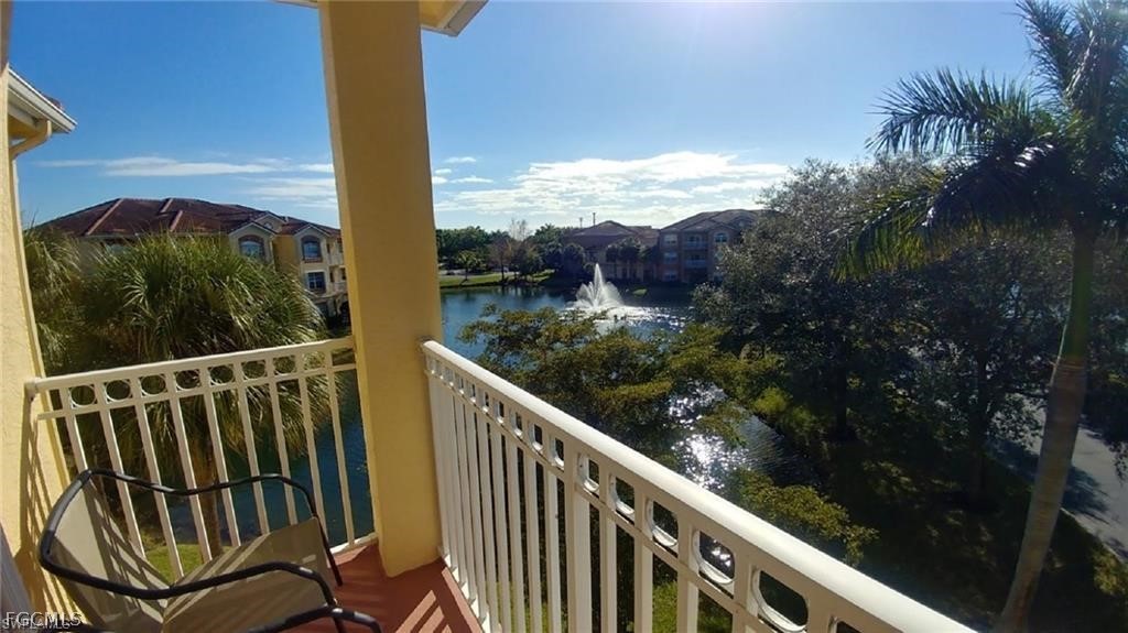2 Bed Waterfront Home for Sale in Fort Myers, photo 15