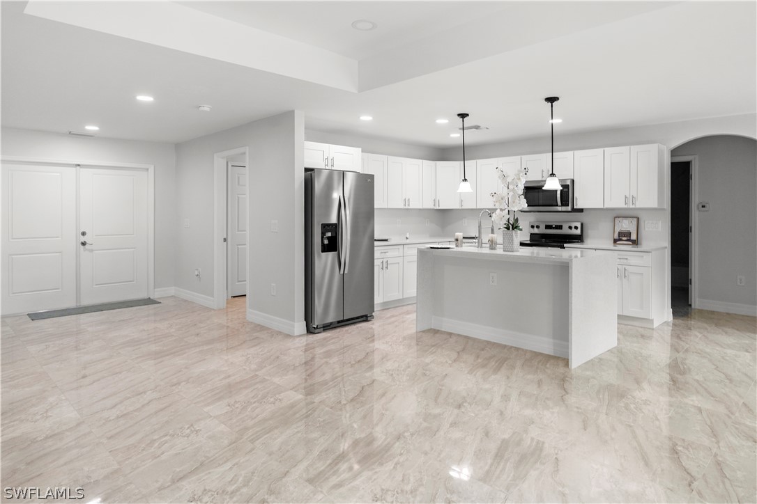 3 Bed SingleFamilyResidence for Sale in Lehigh Acres, photo 15