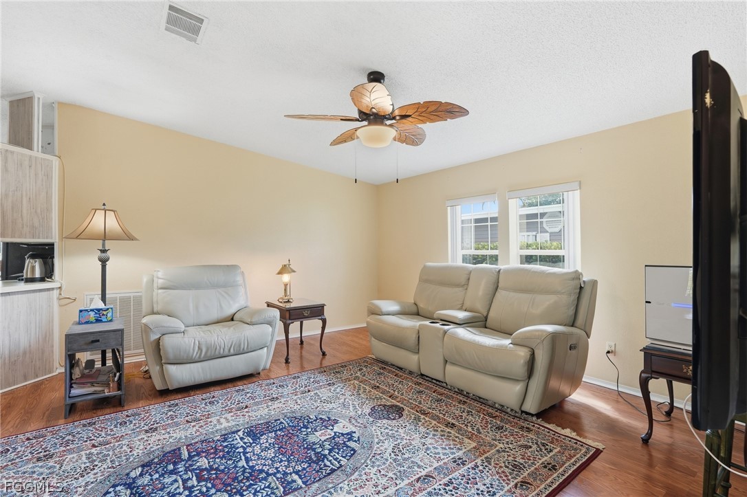 3 Bed ManufacturedHome for Sale in Riverwood, FL, $200,000 — photo 15