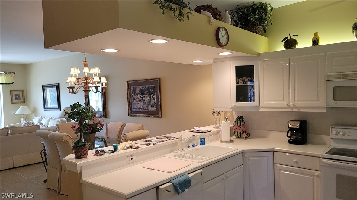 2 Bed Condominium for Sale in Naples, FL, $332,500 — photo 15