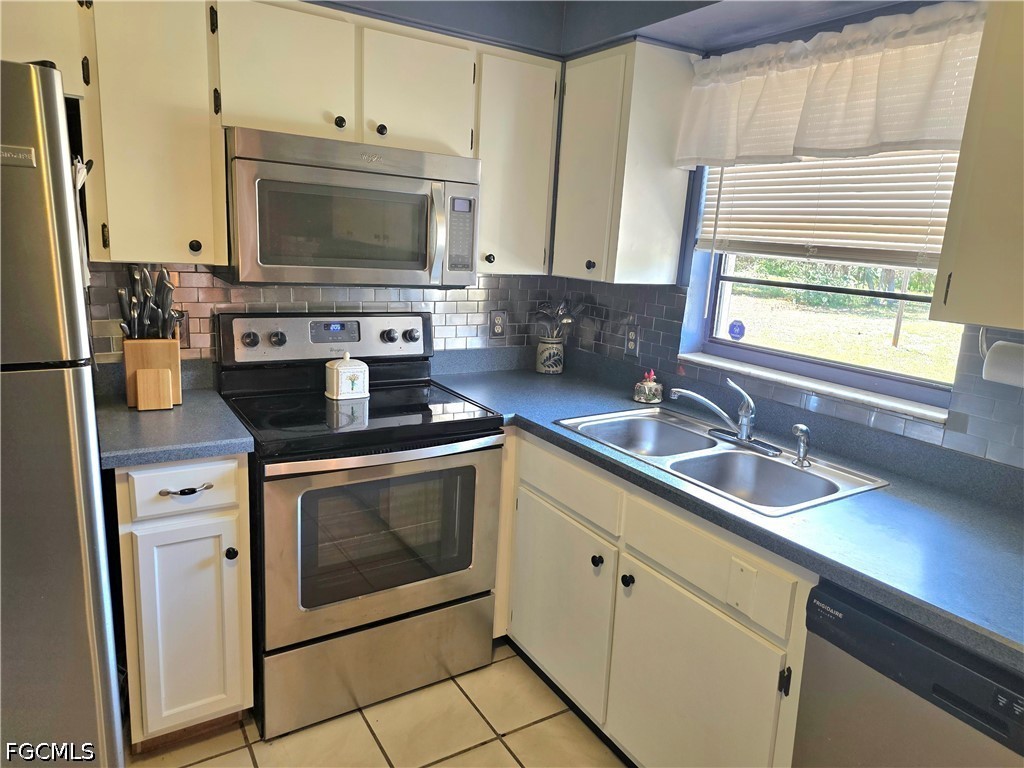 3 Bed SingleFamilyResidence for Sale in Lehigh Acres, photo 15