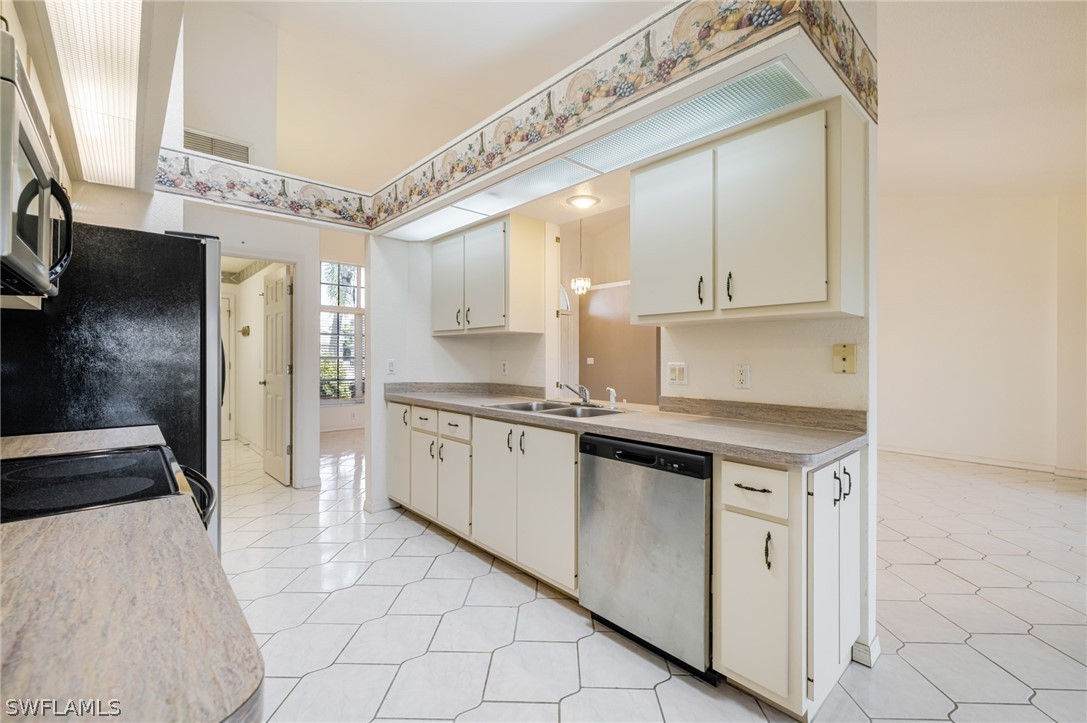 3 Bed SingleFamilyResidence for Sale in Punta Gorda, FL — photo 15