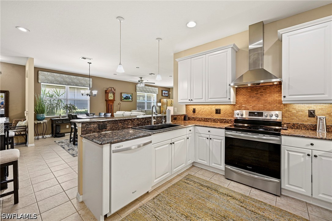 2 Bed Attached for Sale in Bella Terra, FL — photo 15