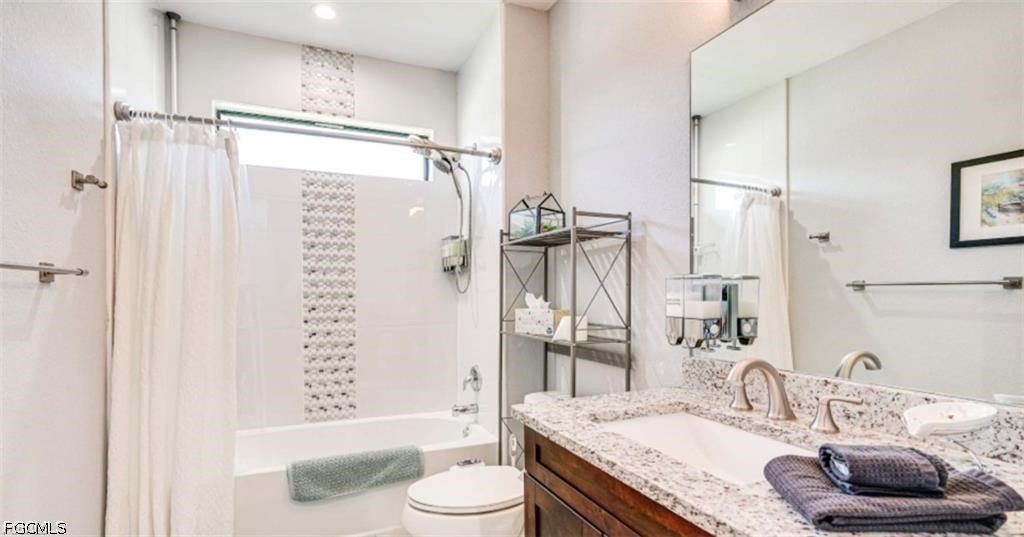 3 Bed Pool Home for Sale in Cape Coral, photo 15