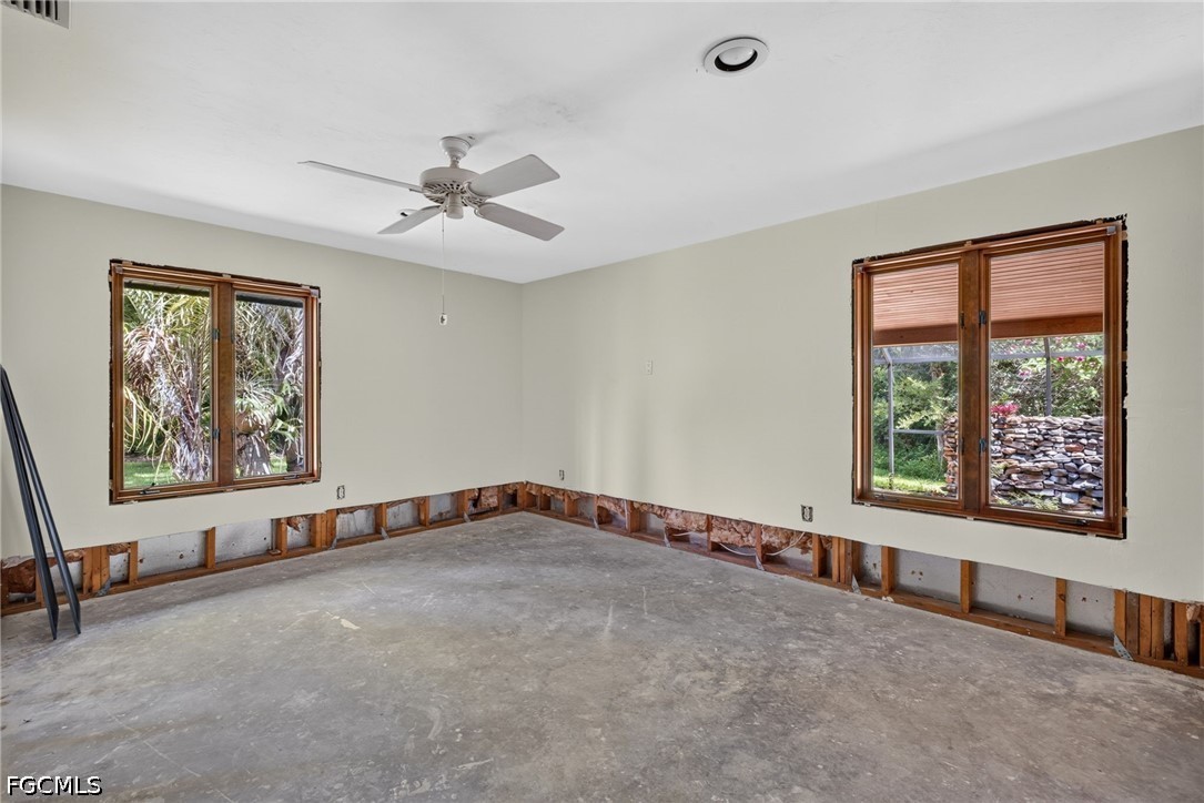 3 Bed Waterfront Home for Sale in Buckingham, photo 15