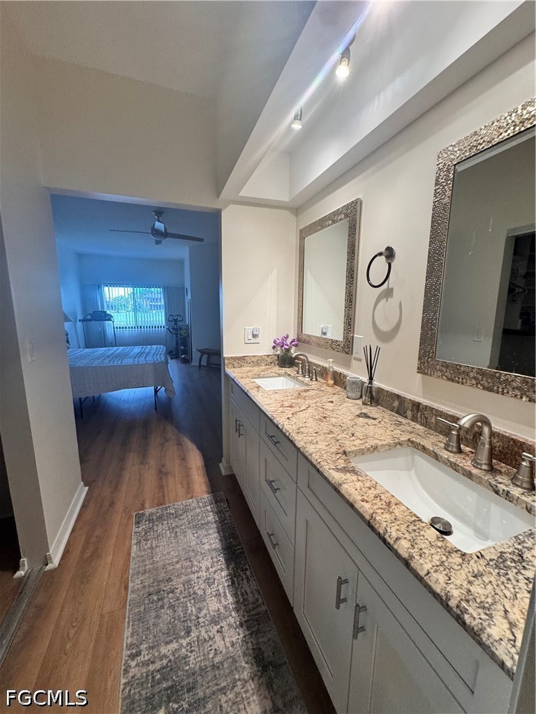 2 Bed Waterfront Home for Sale in Fort Myers, photo 15