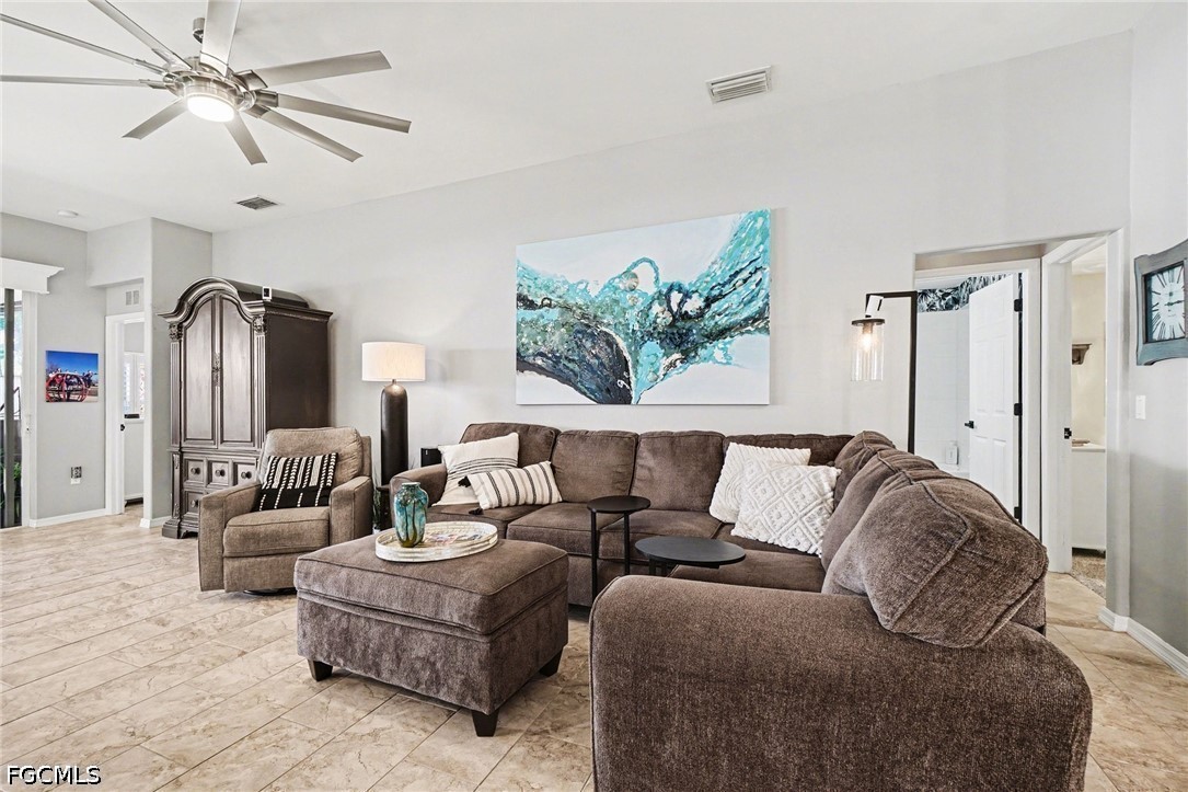3 Bed Waterfront Home for Sale in Oak Run, photo 15