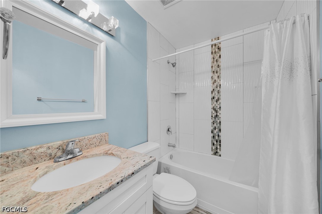 5 Bed SingleFamilyResidence for Sale in Lehigh Acres, FL — photo 15