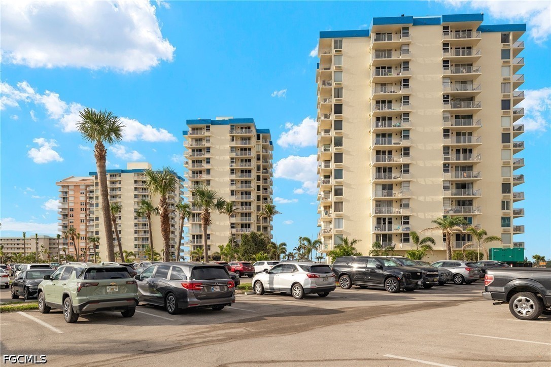 1 Bed Waterfront Home for Sale in Fort Myers Beach, photo 15