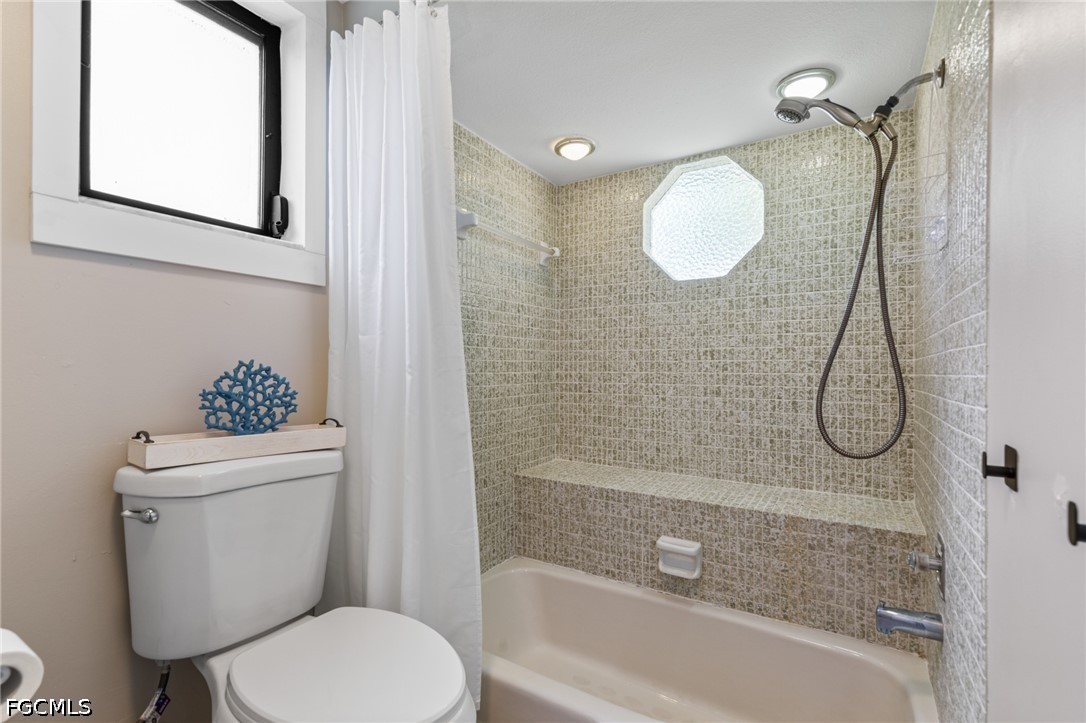 2 Bed Pool Home for Sale in Cape Coral, photo 15