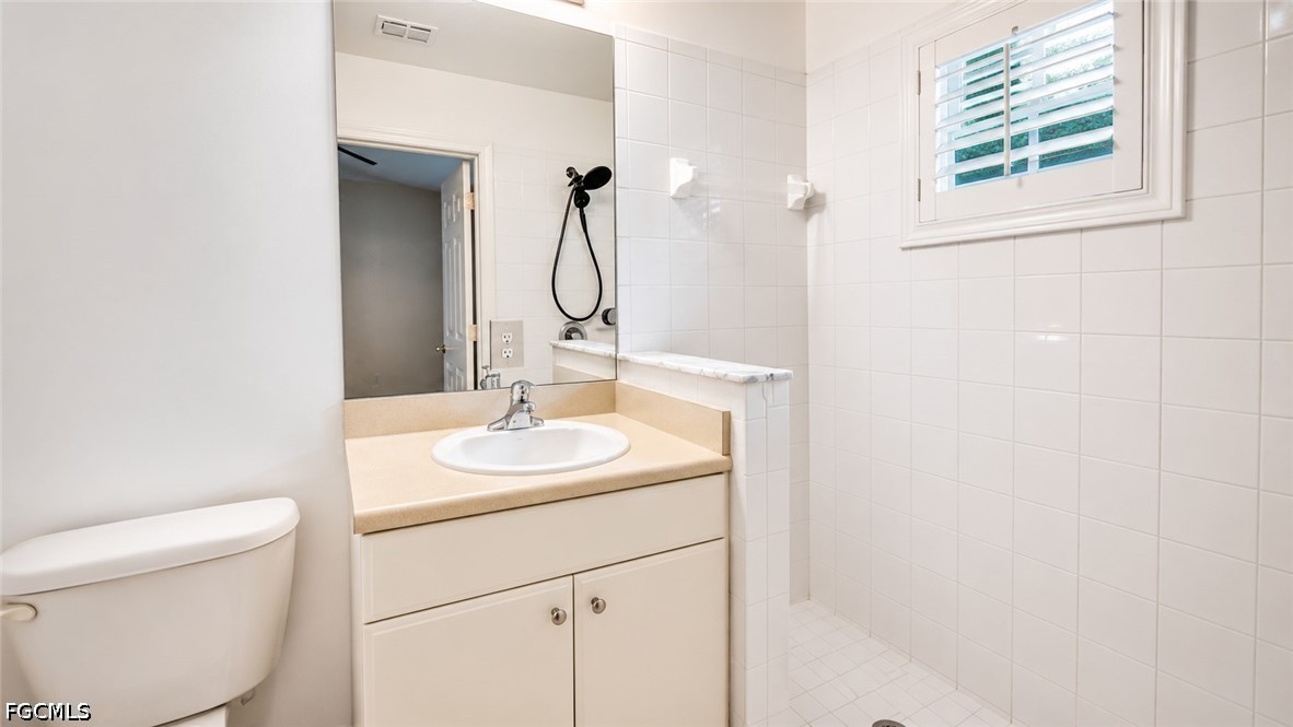 2 Bed Townhouse for Sale in Olympia Pointe, FL, $169,900 — photo 15
