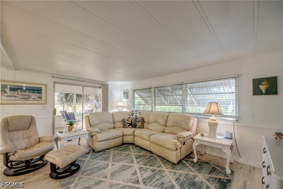 2 Bed ManufacturedHome for Sale in Old Bridge Village, FL — photo 15