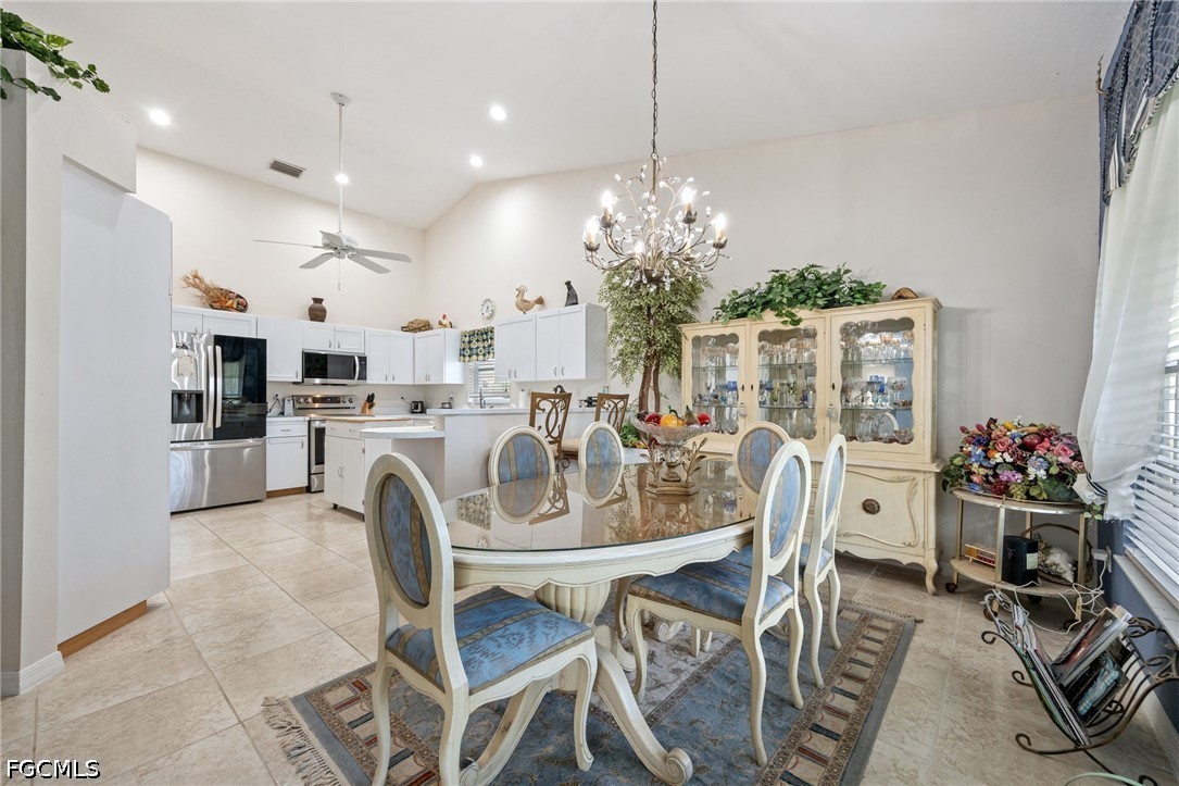 3 Bed SingleFamilyResidence for Sale in Cape Coral, photo 15