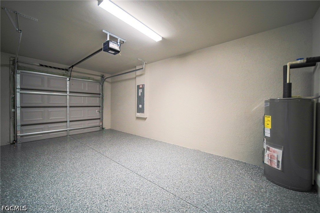 3 Bed SingleFamilyResidence for Sale in Lehigh Acres, photo 15