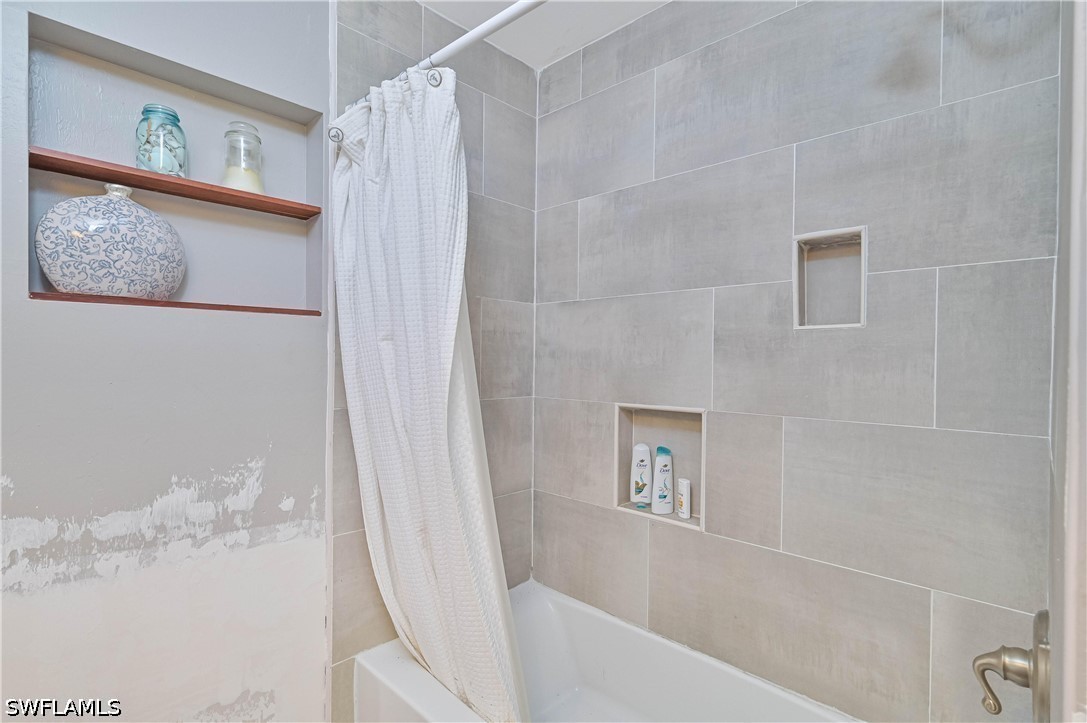 2 Bed Waterfront Home for Sale in Bokeelia, photo 15