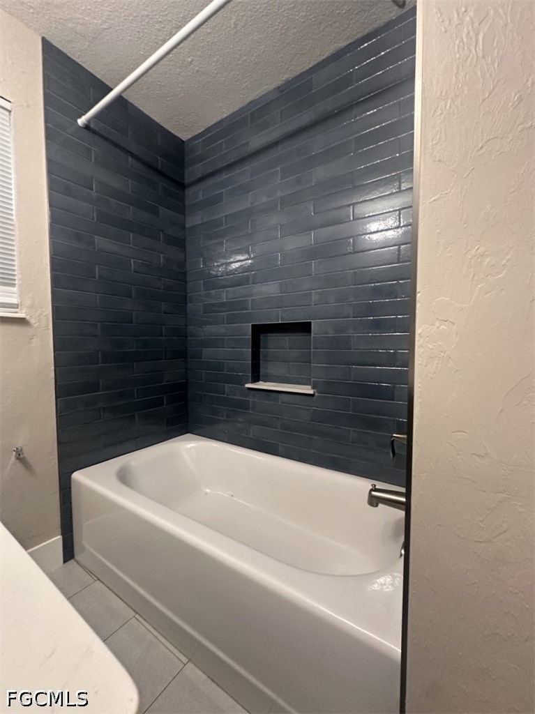 3 Bed SingleFamilyResidence for Sale in Fort Myers, photo 15