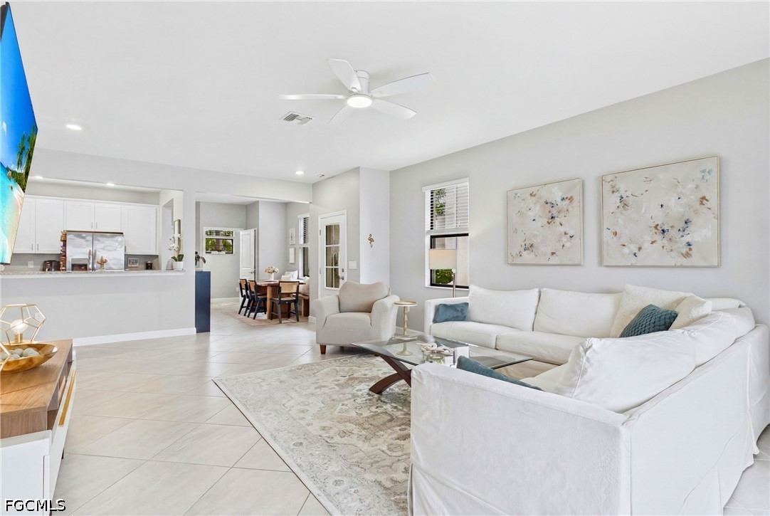 3 Bed Waterfront Home for Sale in Timber Creek, photo 15