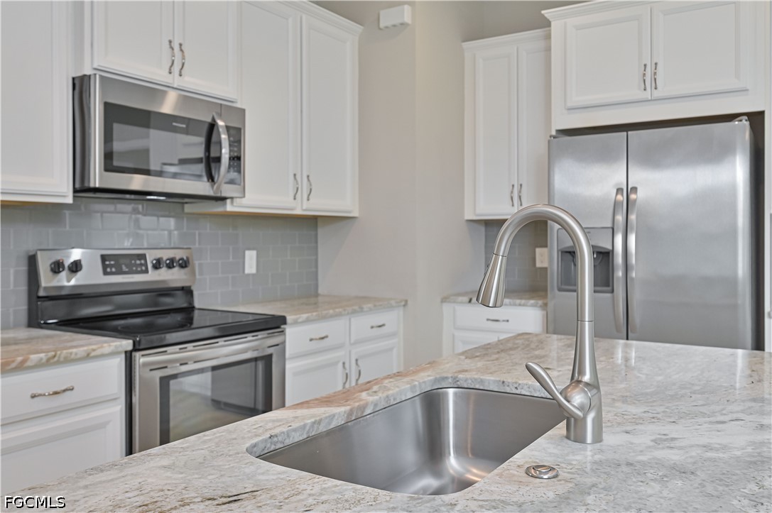 3 Bed SingleFamilyResidence for Sale in Alva, photo 15