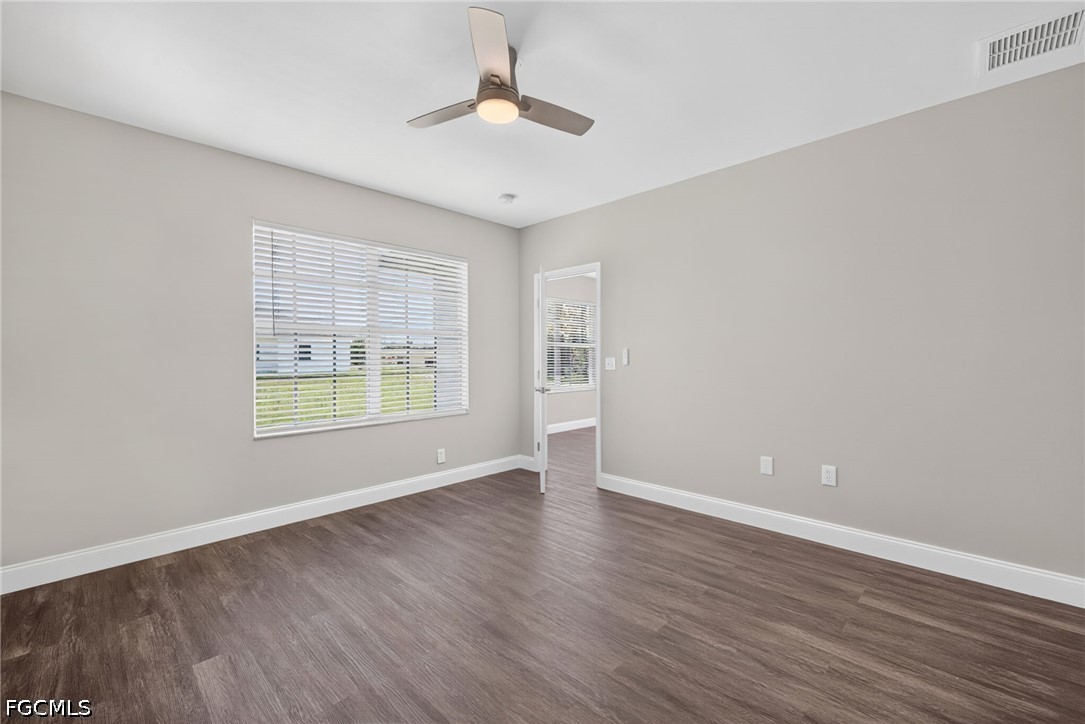 3 Bed SingleFamilyResidence for Sale in Lehigh Acres, photo 15