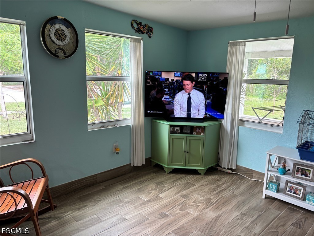 3 Bed SingleFamilyResidence for Sale in North Fort Myers, photo 15