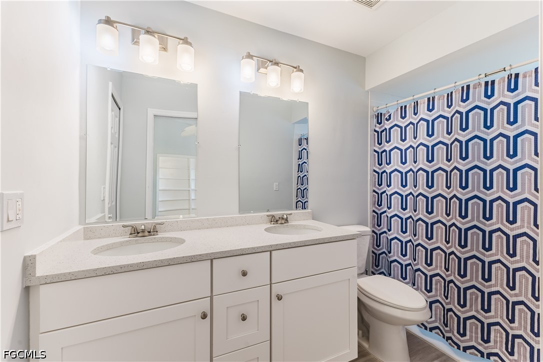 3 Bed Condominium for Sale in Fort Myers, FL, $195,000 — photo 15