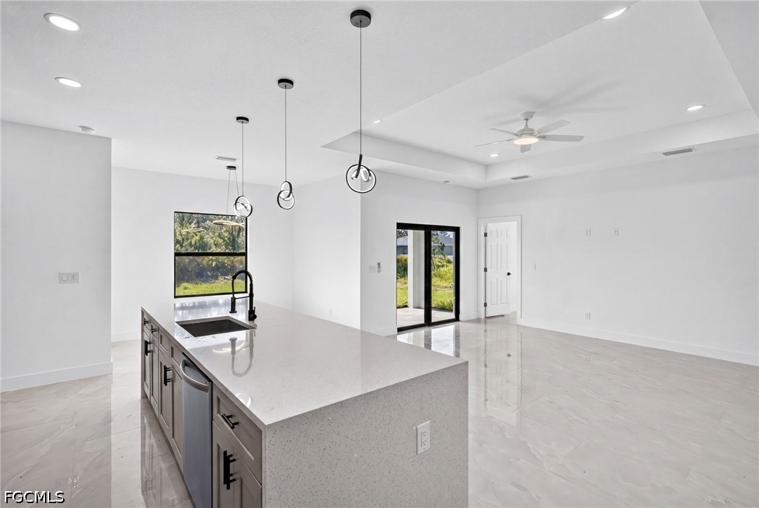 4 Bed SingleFamilyResidence for Sale in Lehigh Acres, photo 15