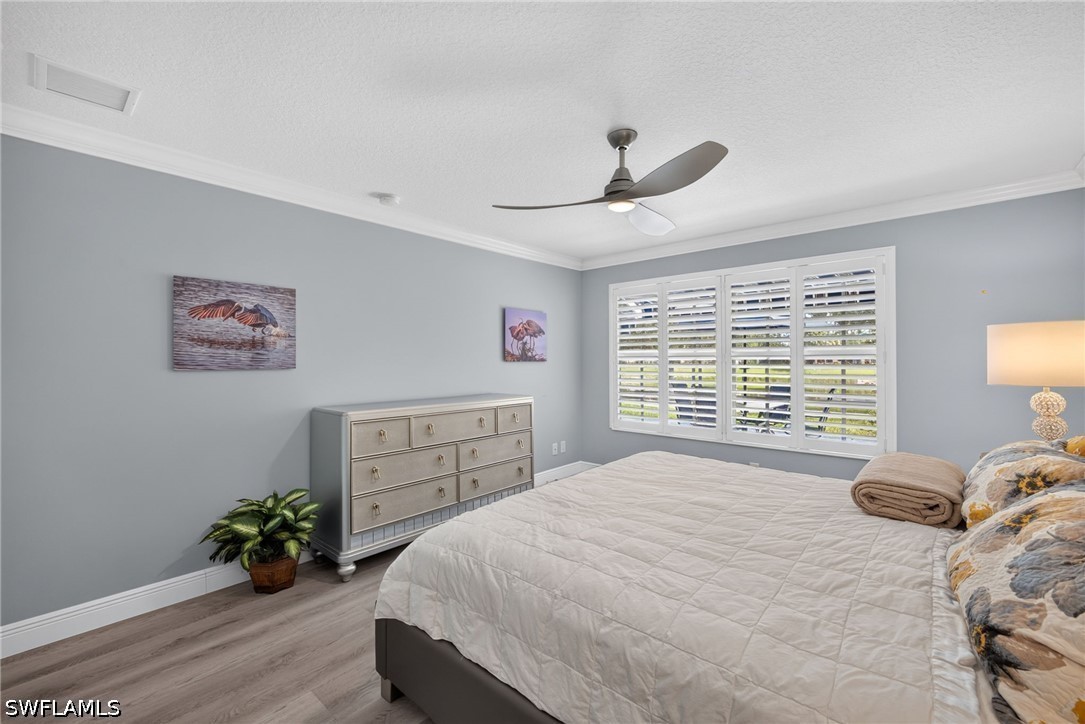 2 Bed Waterfront Home for Sale in Island Walk, photo 15