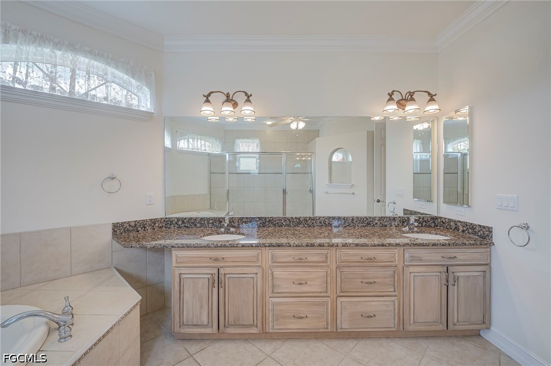 3 Bed Pool Home for Sale in Cape Coral, photo 15