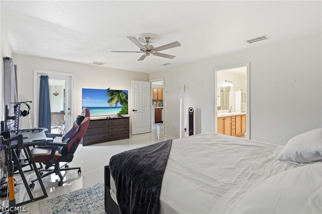 4 Bed SingleFamilyResidence for Sale in Cape Coral, photo 15